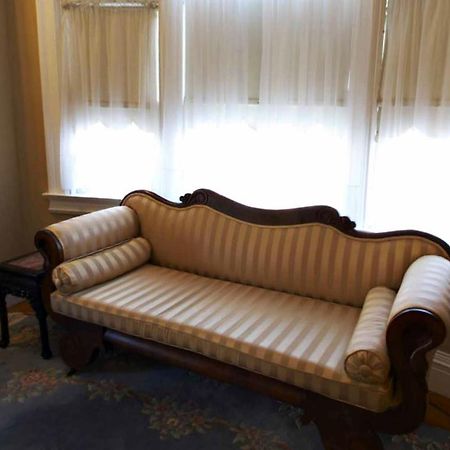 Edgewood Manor Inn Bed And Breakfast Providence Bilik gambar