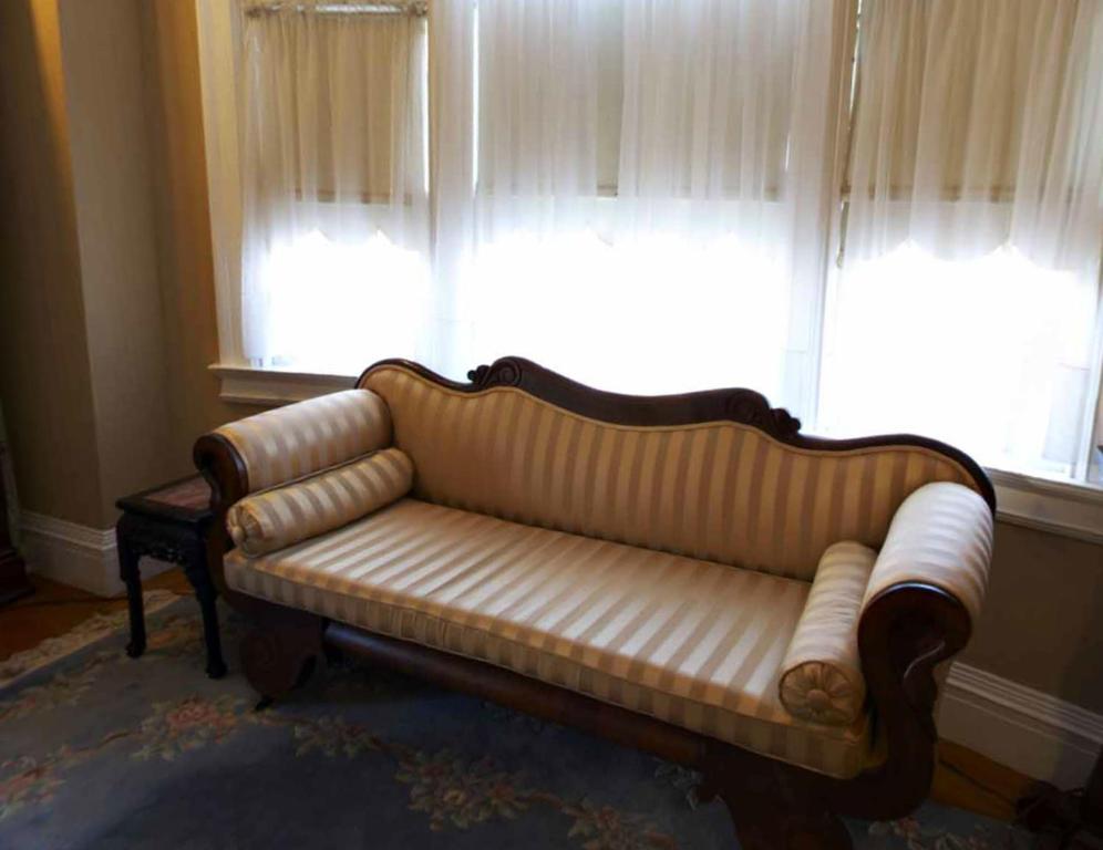 Edgewood Manor Inn Bed And Breakfast Providence Bilik gambar